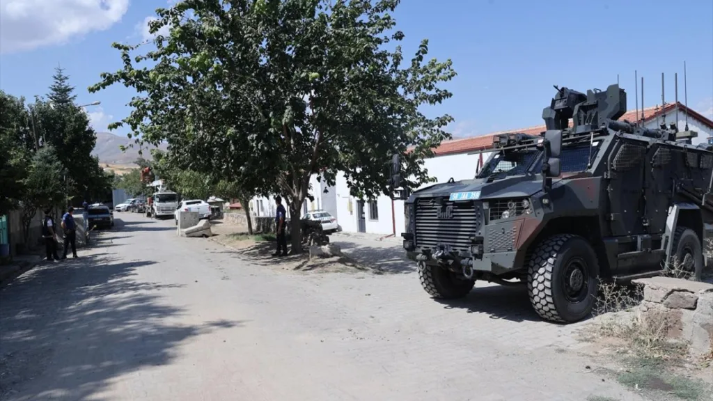 Sivas'ta Kayıp Büşra Bebek Soruşturmasında Anne ve Baba Tutuklandı