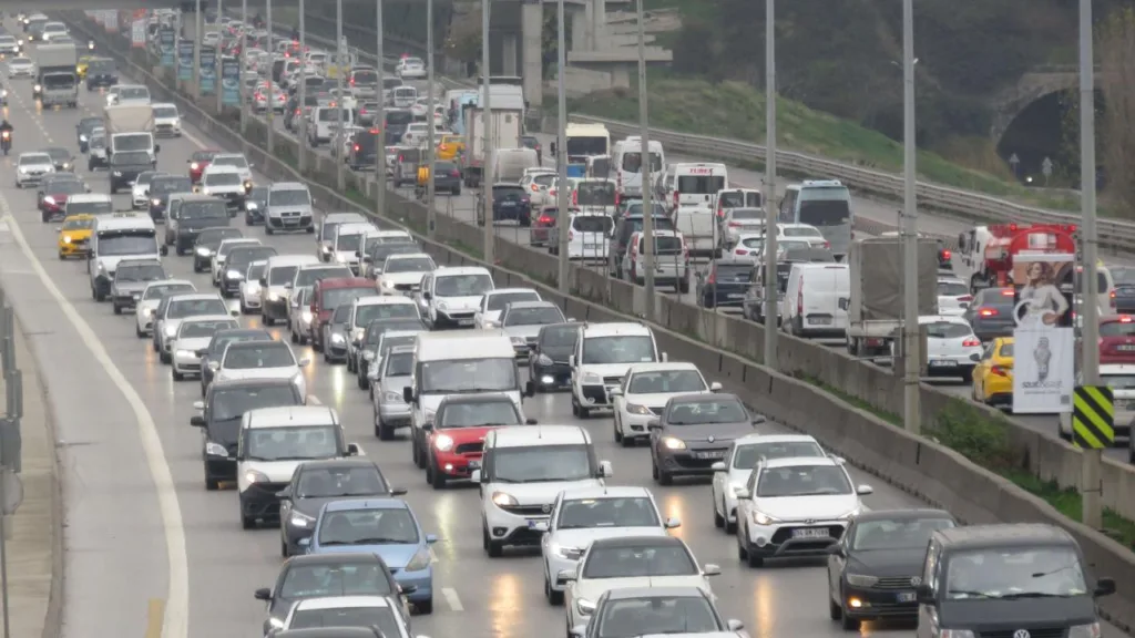 Türkiye'de Araç Sayısı 35 Milyona Yaklaştı: İşte Son Veriler