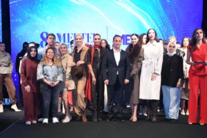 Taçlı Güzeller Merter Moda Haftası’nda Podyumu Salladı