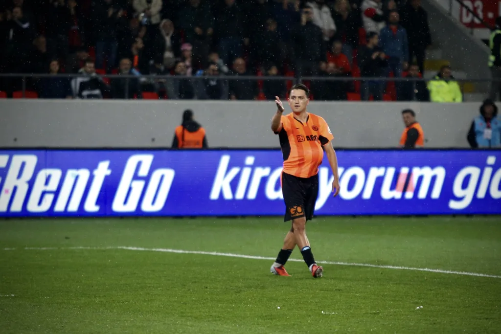 Arca Çorum FK Geriden Gelerek Rizespor'u Mağlup Etti: 2-1