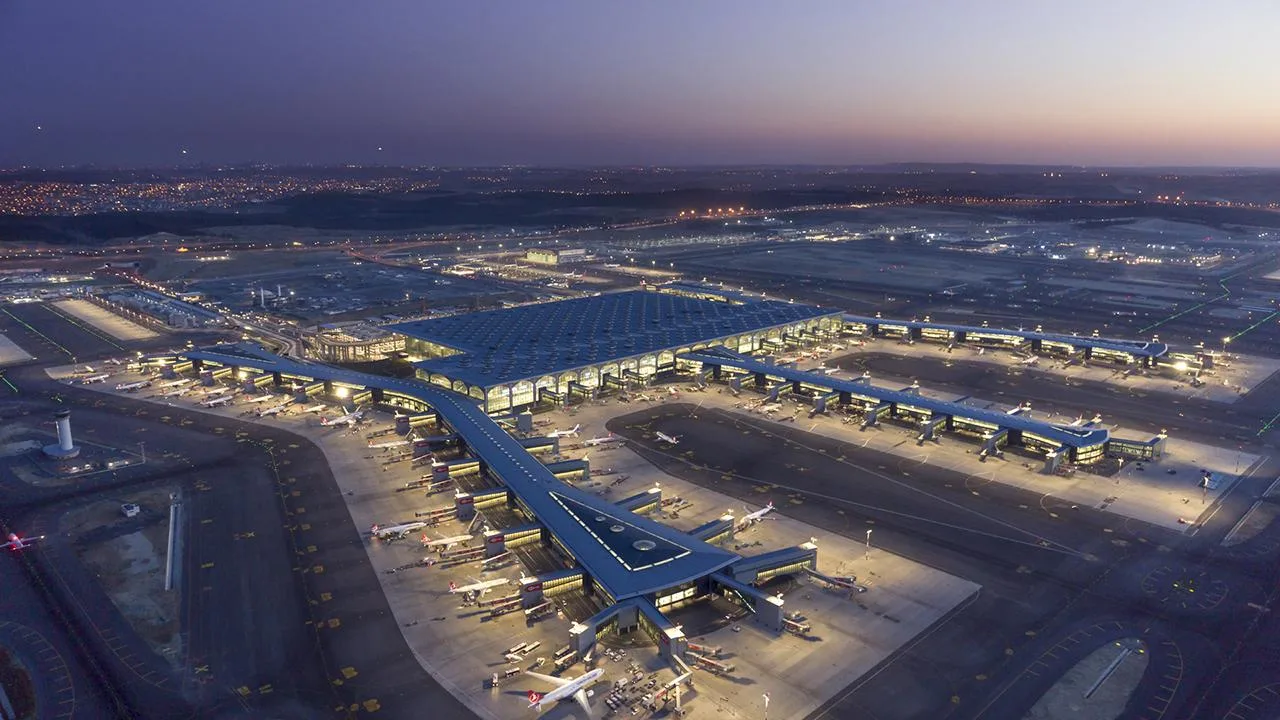 İstanbul Havalimanı terminalinin dışarıdan görünümü