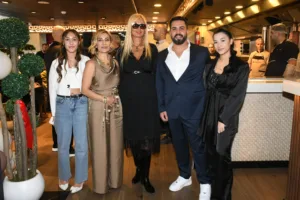 Meşe Döner,Elif Kala,Ayşe Kala,Tuğba Özay,Kadir Kala,Zeynep Kala