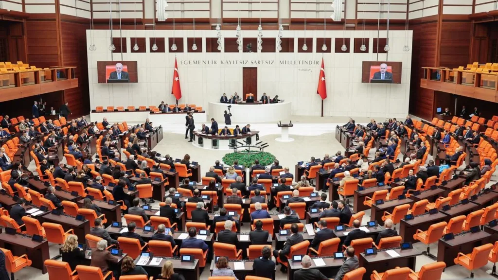 TBMM Genel Kurulunda fon kanun teklifi görüşmeleri