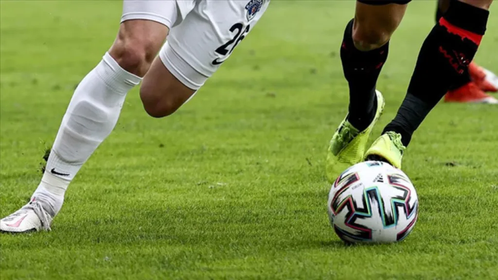 Türk Futbolcularına Yeni Statü