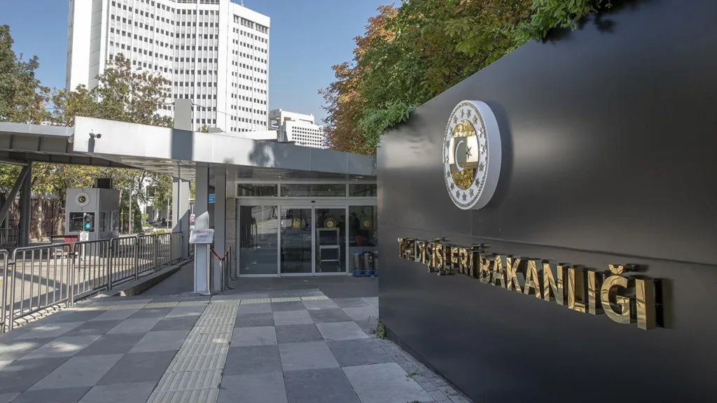 Türkiye'den Yunanistan'a Seçilmiş Müftü Çağrısı