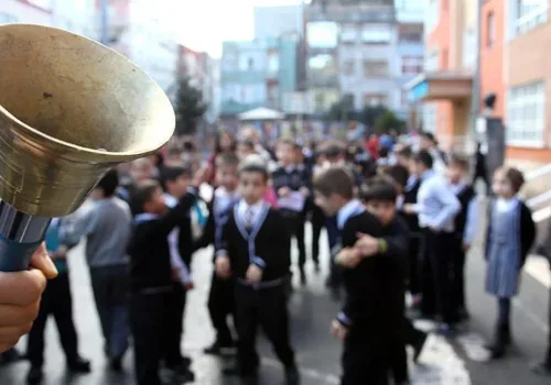 18 Milyon Öğrenci İçin Zil Çalıyor