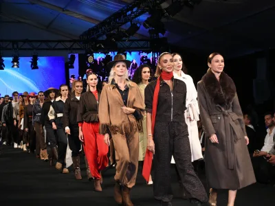 Taçlı Güzeller Merter Moda Haftası’nda Podyumu Salladı