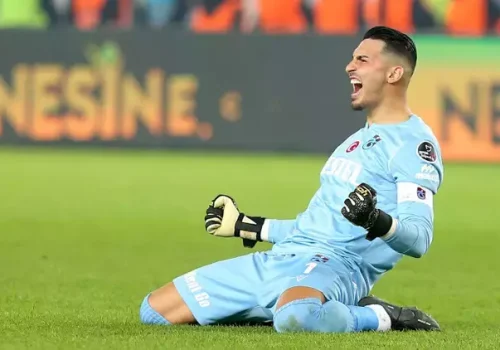 Fenerbahçe Uğurcan Çakır’ı Kadrosuna Katmak İçin Harekete Geçti