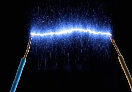 8.6 Kilometre Uzaklığa Kablosuz Enerji Gönderildi