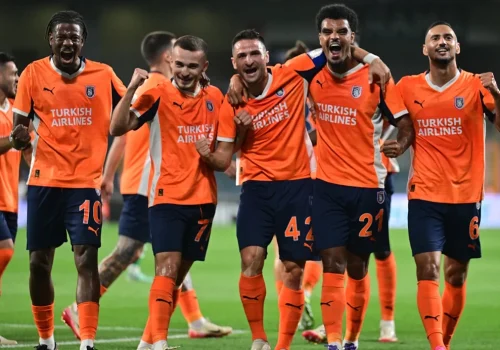 Başakşehir Konferans Ligi'nde Turladı