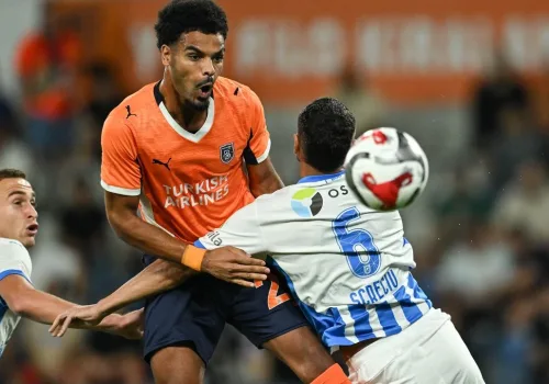 Başakşehir, Konferans Ligi'nde U. Craiova'ya 2-1 Yenildi