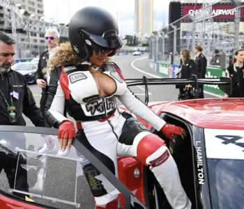 Beyoncé F1 Pistini Salladı