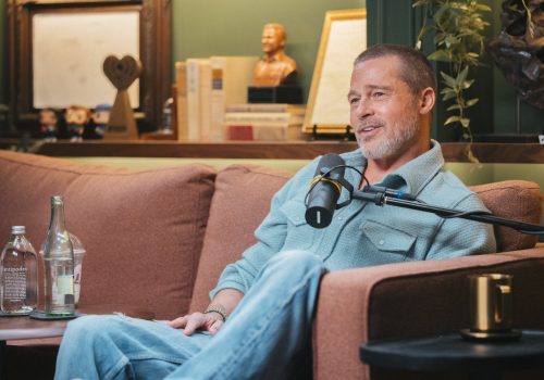 Brad Pitt, Angelina Jolie ile Ayrılığı Sonrası Yaşadığı Depresyon ve Bağımlılık Süreçlerini “Armchair Expert” Programında