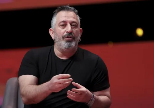 Cem Yılmaz Hastaneye Kaldırıldı