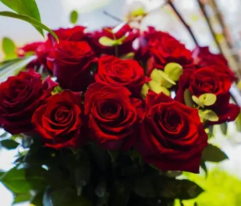 Çiçekçilerde 14 Şubat Mesaisi