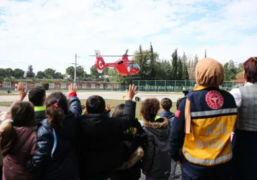 Çocuklar Acil Yardımı Yerinde Öğreniyor