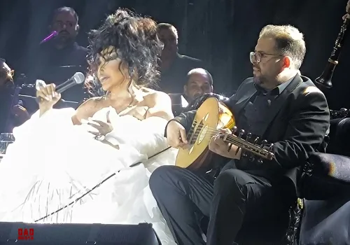 DERİNCE’DE BÜLENT ERSOY RÜZGÂRI
