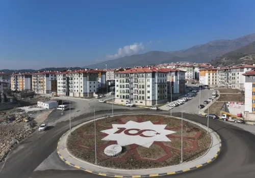 Deprem Bölgesinde 300 Bin Yeni Yuva Yükseliyor
