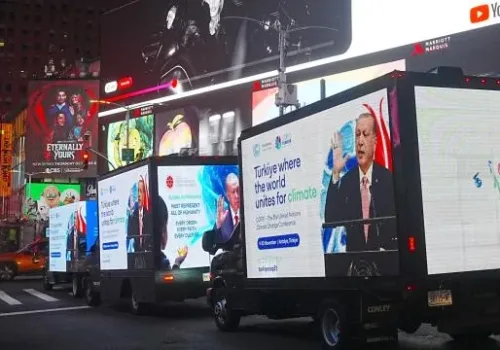 Erdoğan'ın Barış Mesajları New York Times Meydanı'nda