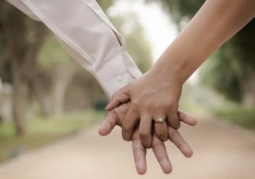 Evlilikte ve Uzun İlişkilerde Aşkı Taze Tutmak