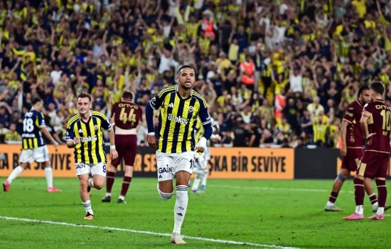 Fenerbahçe, 10 Kişilik Trabzonspor'u Tek Golle Yendi