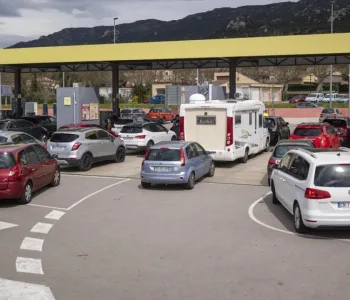 Fransa ve Portekiz'den İspanya'ya Ucuz Yakıt Kuyruğu