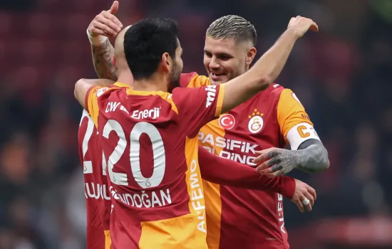 Galatasaray 2025 Yılını Lider Tamamladı