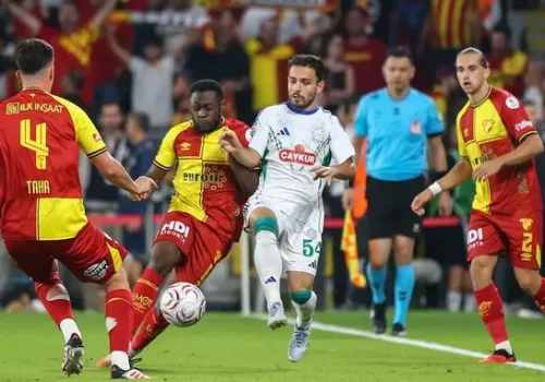 Göztepe Çaykur Rizespor İle Uzatmada Berabere Kaldı