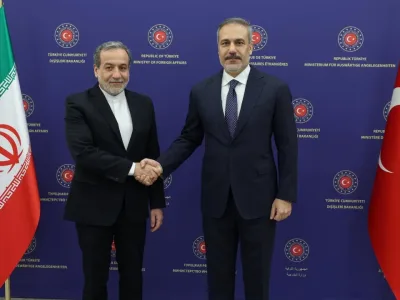 Hakan Fidan ve İranlı Mevkidaşı Erakçi Arasında Kritik Temas