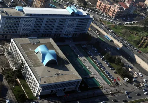 İBB'ye İhale Operasyonu