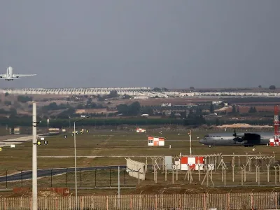 İncirlik Bir Türk Üssüdür