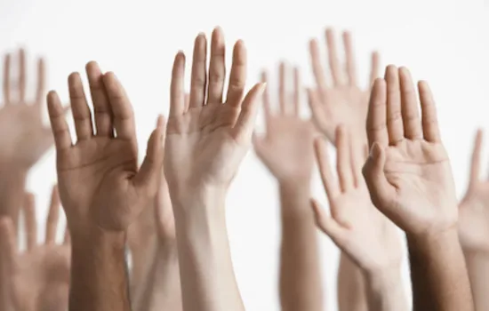 İnsanlığın Sağ El Macerası