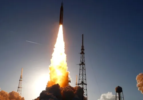 İnsanlık 54 Yıl Sonra Ay Yolund