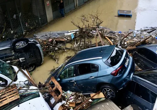 İstanbul'da Sel Sonrası Yıkım Ve Yardım Seferberliği