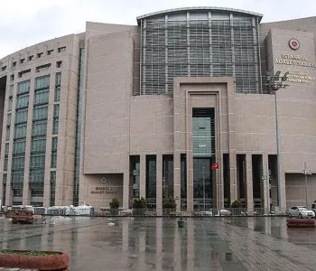 İstanbul’da Yolcuyu Tehdit Eden "Sahte Savcı" Gözaltına Alındı