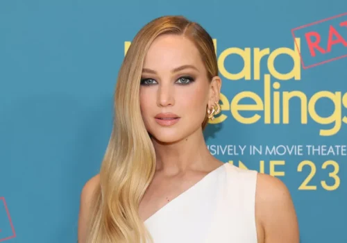 Jennifer Lawrence'ın Sade Ama Etkileyici Yaz Kombini
