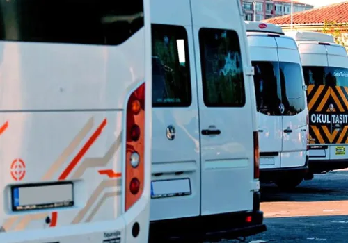 Kamu Personeli Artık Çocuğuyla Aynı Servise Binebilecek