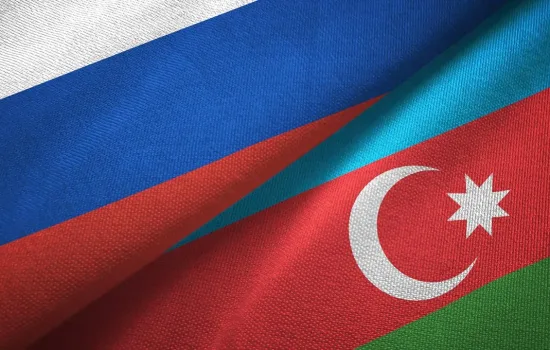 Kiev’deki Azerbaycan Büyükelçiliğine Füze İsabet Etti