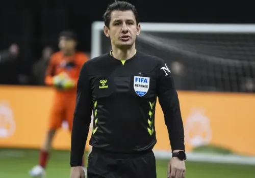 Kritik Derbinin Hakemi Açıklandı: Gözler Halil Umut Meler'de