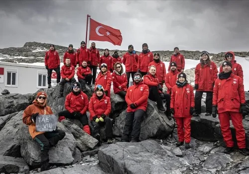 Küresel İklim İçin Türk Bilim İnsanlarının Kutup Gözlemleri
