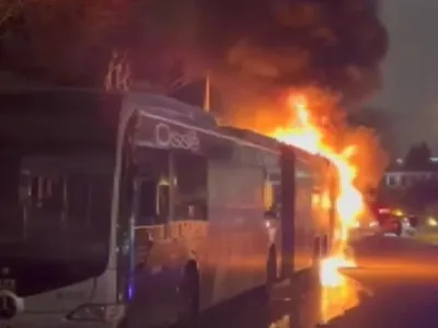 Metrobüste Yangın Paniği! İtfaiye Ekipleri Müdahale Etti