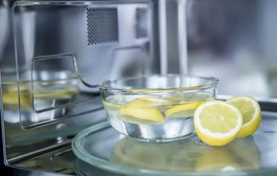 Limon Buharıyla Mikrodalga Temizliği Nasıl Yapılır?