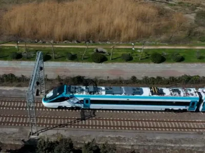 Milli Hızlı Tren Raylarda