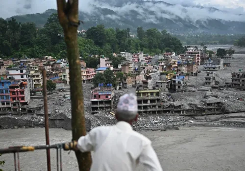 Nepal Buzul Çöküşü