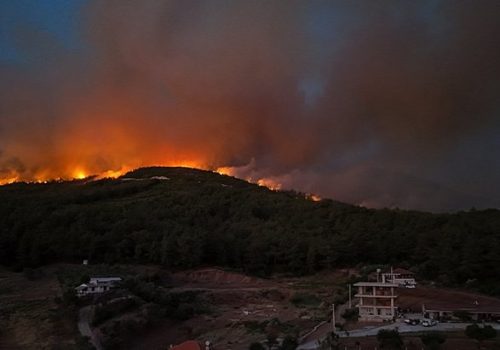 Orman Yangını Alarmı: İzmir ve Ege Kıyılarında