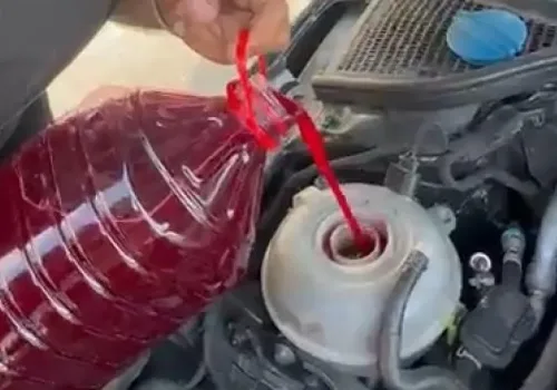Otobanda Yolda Kaldı, Motor Suyu Yerine Şalgam Suyu Koydu