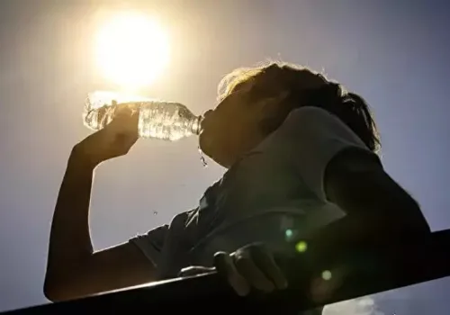 Pazar Günü Sıcaklıklar Zirve Yapacak, Salı’ya Kadar Sürecek