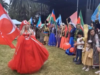 Sabiha Alakuş Sidney ,Alara Adams