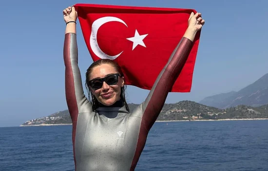 Serbest Dalış Şampiyonu Şahika Ercümen’den 4 Zafer