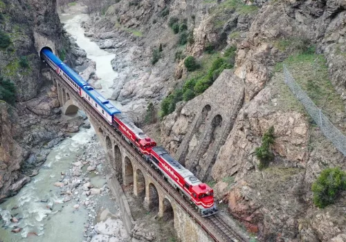 Sonbahar’da Turistik Karaelmas Treniyle Karadeniz’e Yolculuk